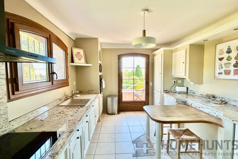 property_HH-15977930-8