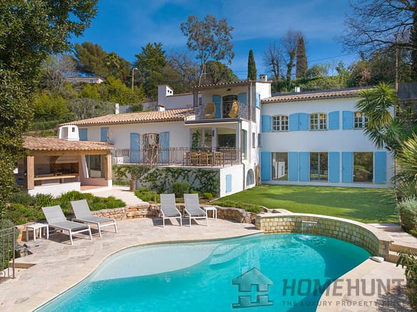 5 Bedroom Villa/House in Mougins 9