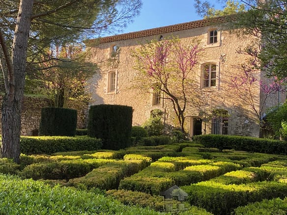 7 Bedroom Villa/House in Bonnieux 34