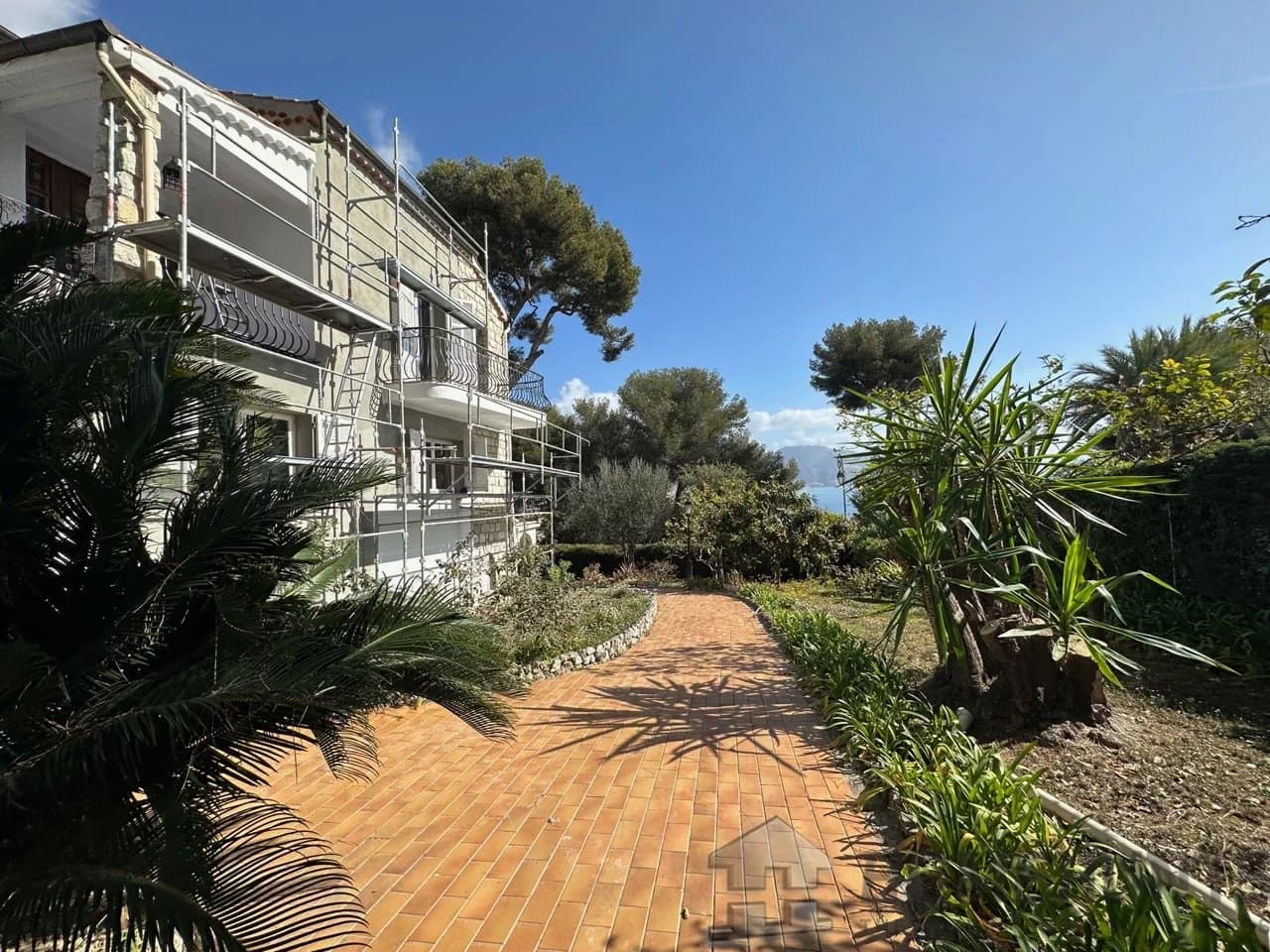 Villa/House For Sale in Roquebrune Cap Martin 18