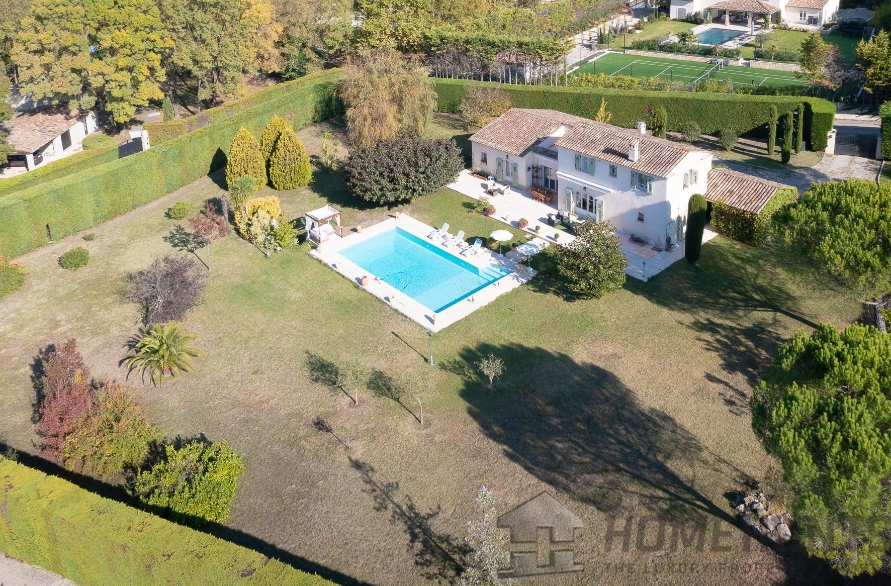Villa/House For Sale in Chateauneuf Grasse 7
