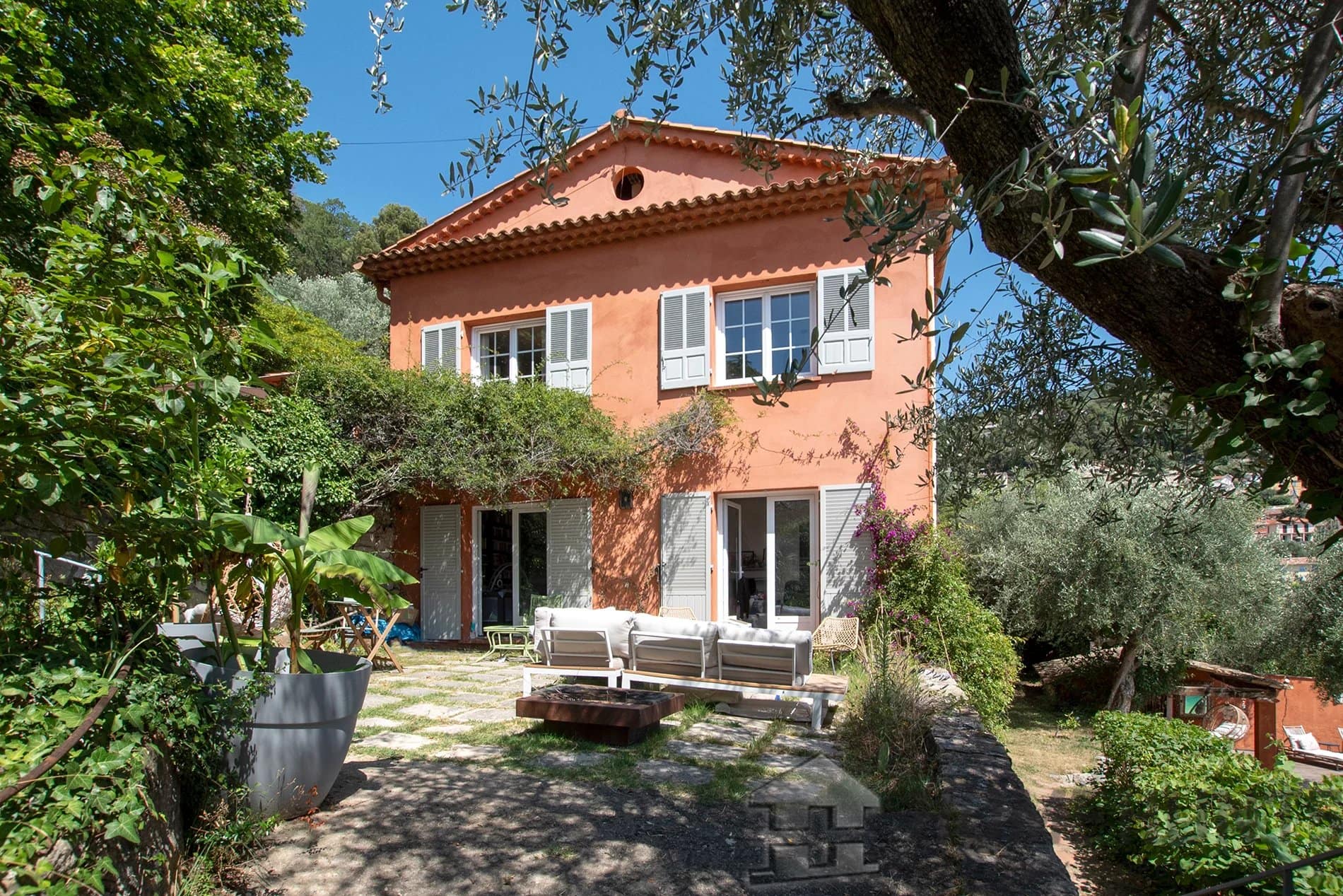 Villa/House For Sale in Grasse 14