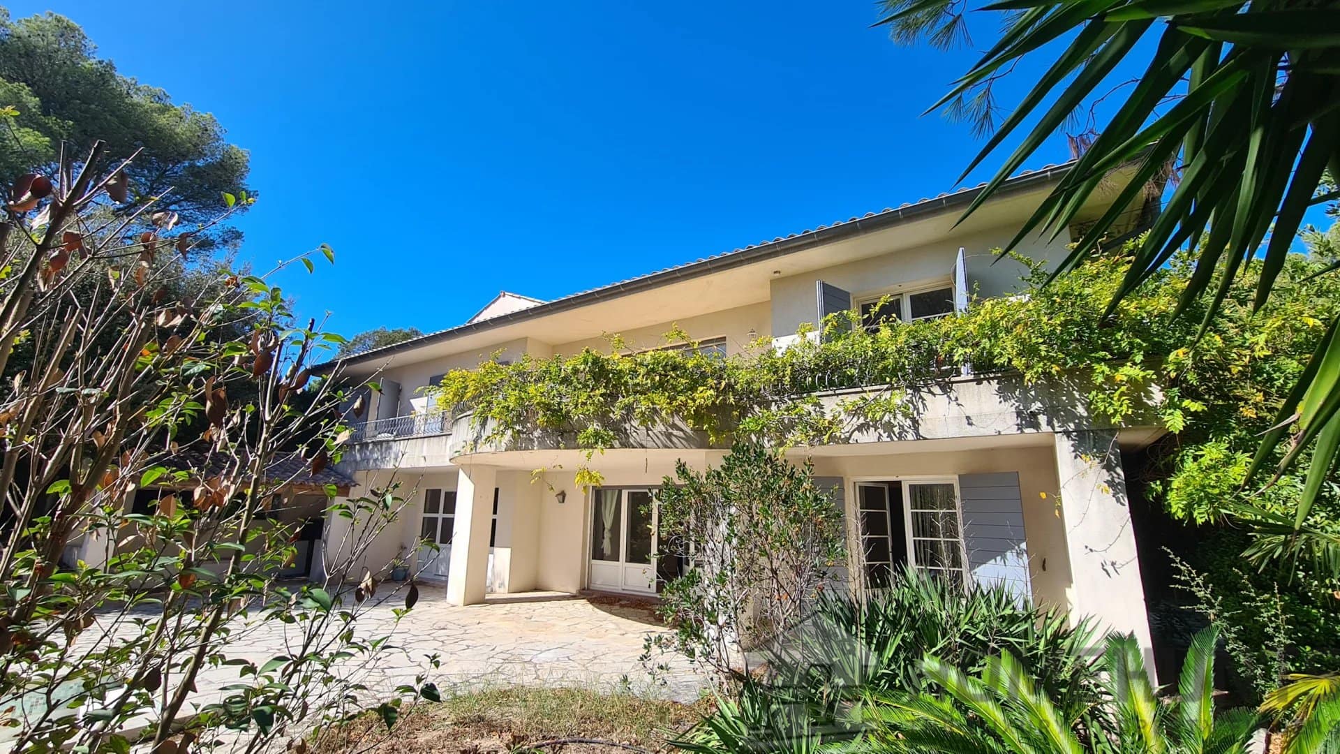 Villa/House For Sale in St Raphael 13