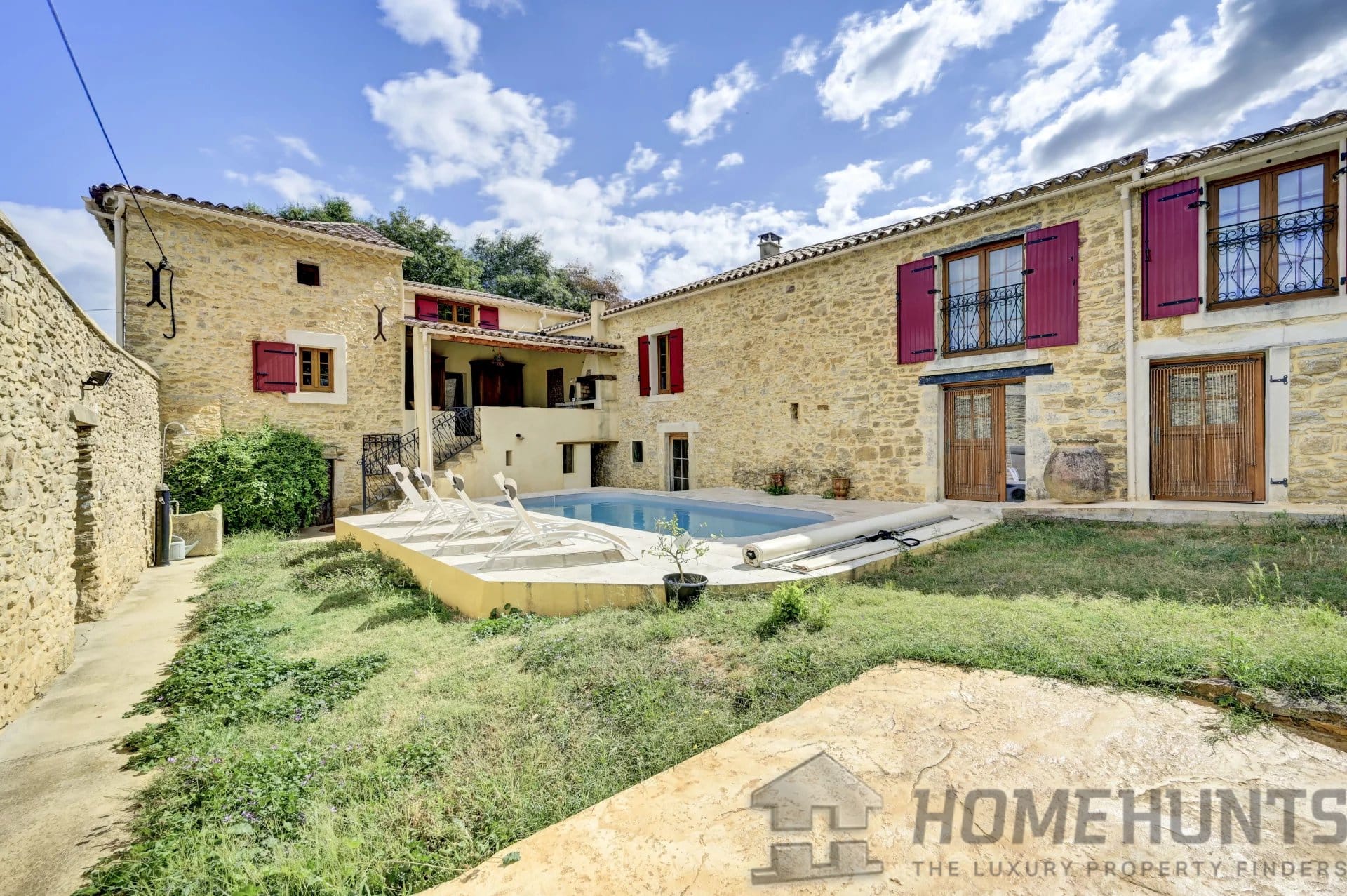 Villa/House For Sale in Uzes 10