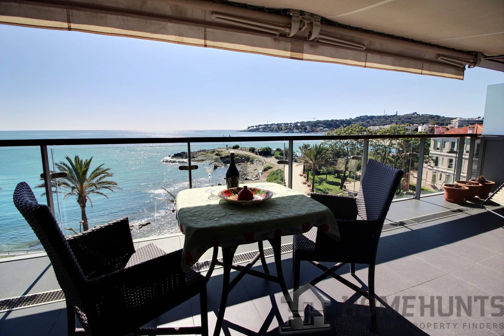 Apartment For Sale in Antibes 2