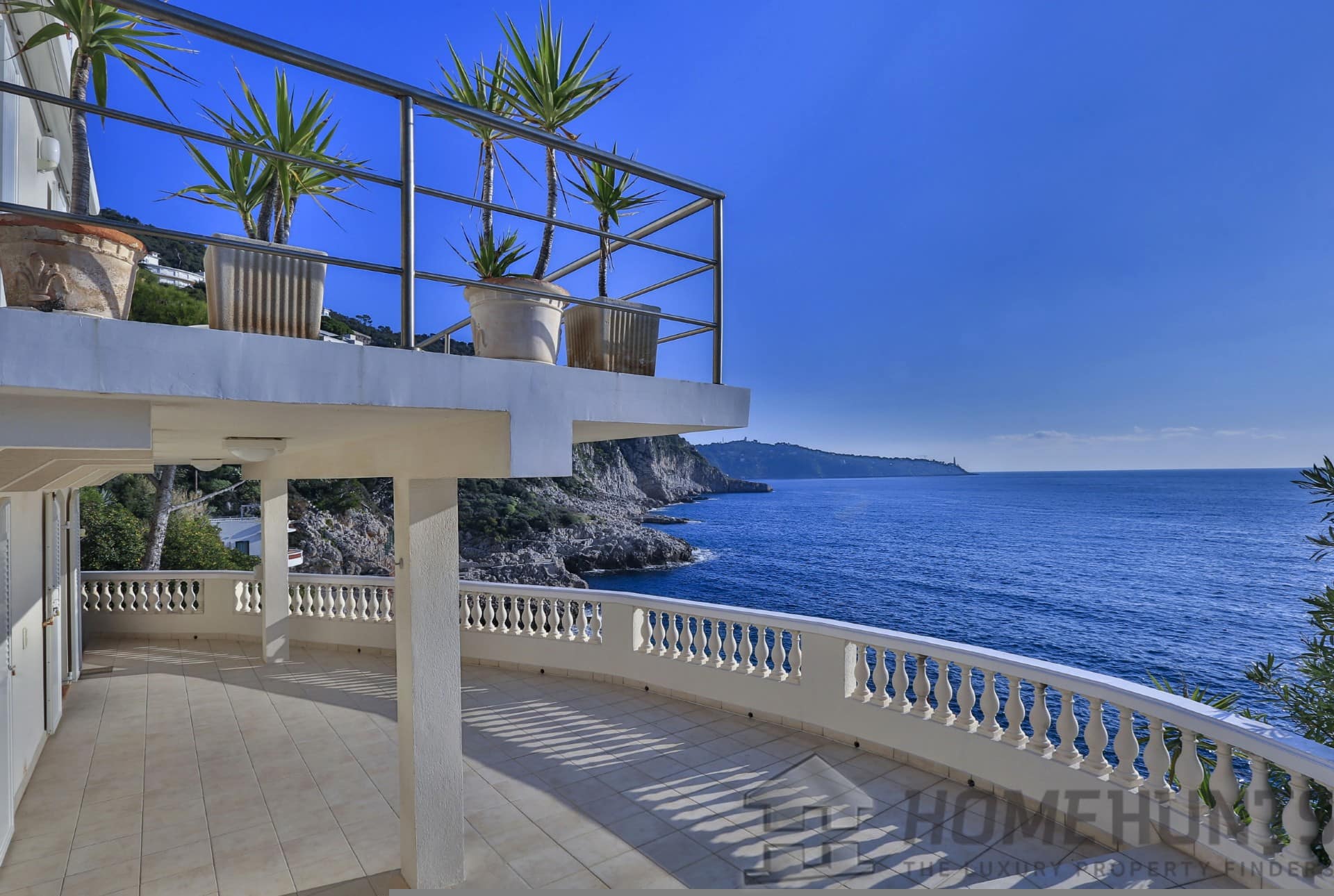 Villa/House For Sale in Nice - Mont Boron 16