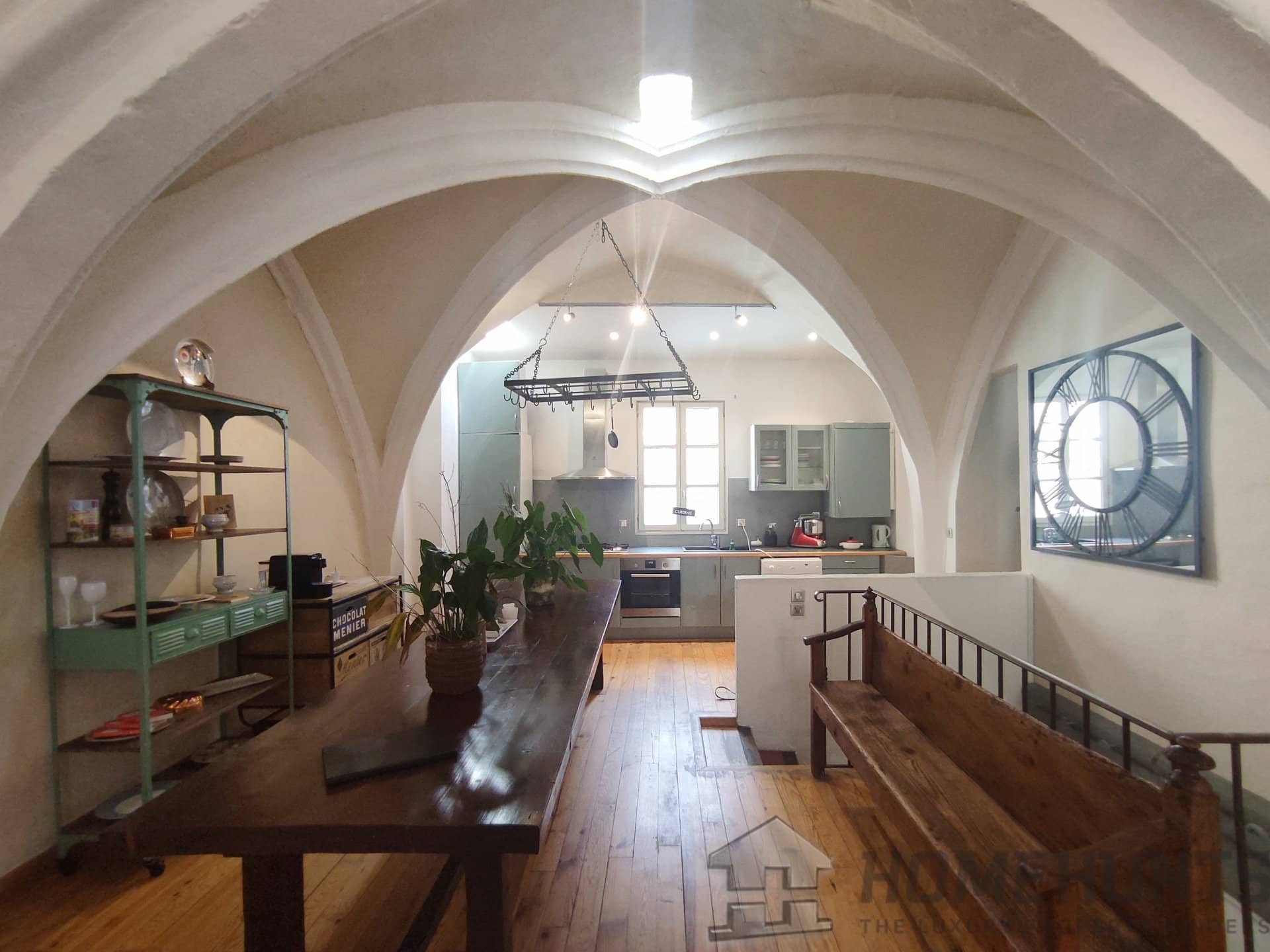 Villa/House For Sale in Arles 8