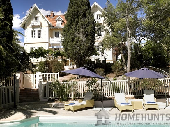 Villa/House For Sale in St Raphael 25