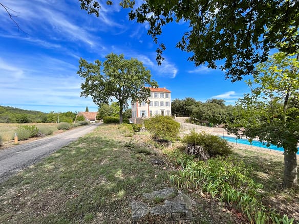 Villa/House For Sale in Cotignac 11