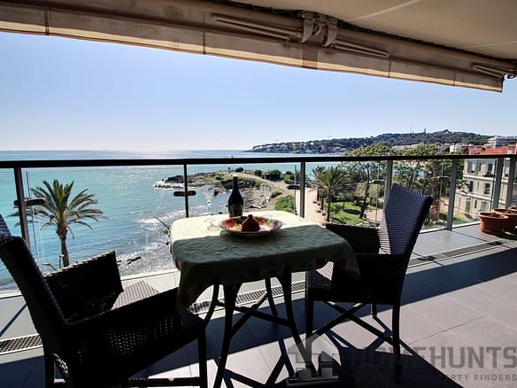 Apartment For Sale in Antibes 11