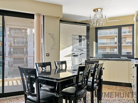 Apartment For Sale in Cannes 13