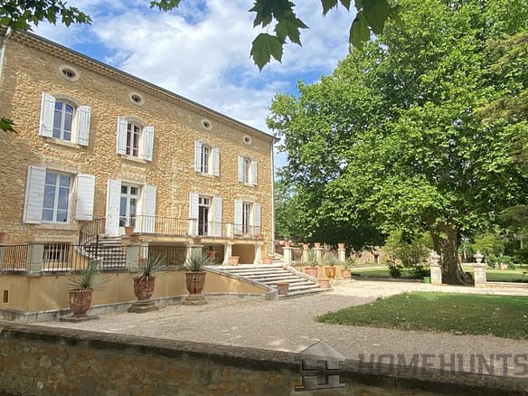 Villa/House For Sale in Orange 13