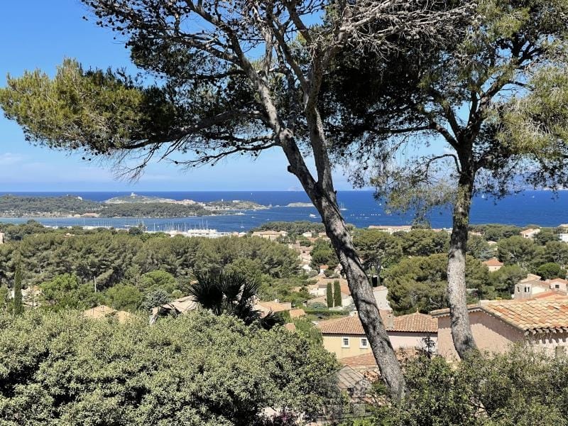 Villa/House For Sale in Six Fours Les Plages 7
