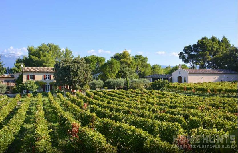 5 of the Best Places to Buy Property in the Luberon 1