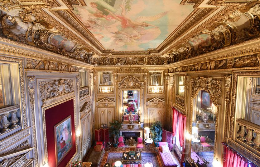 5 Must See Luxury Paris Apartments That Are Fit For a King 4