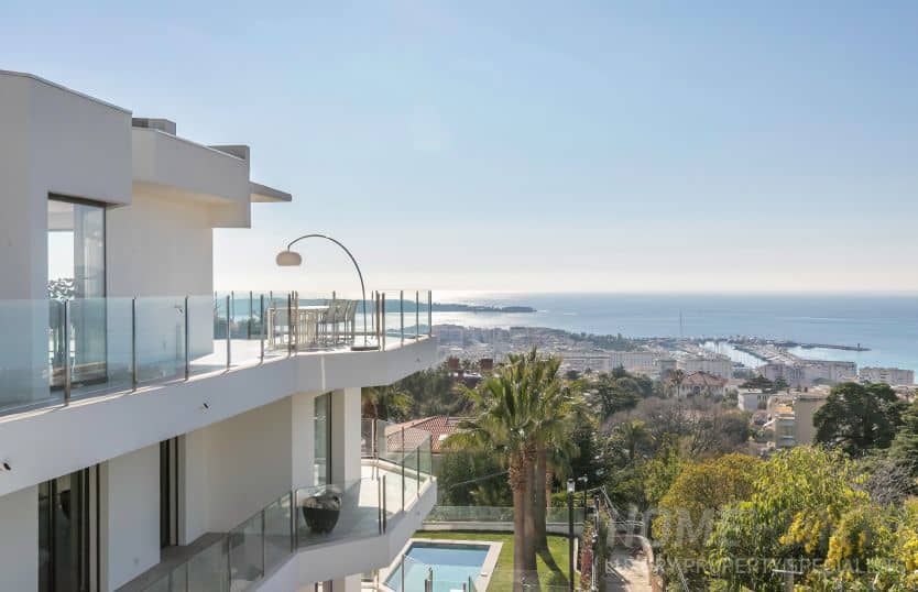 Waterfront Apartments in Cannes