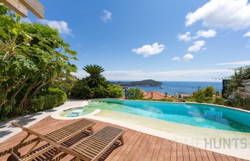 5 Stunning Luxury Villas in Villefranche-sur-Mer (With Sea Views To Die For) 5