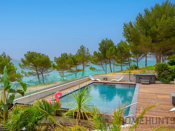 6 Bedroom Villa/House in Carry Le Rouet 7