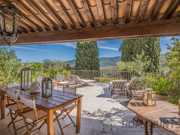 5 Bedroom Villa/House in Cogolin 9