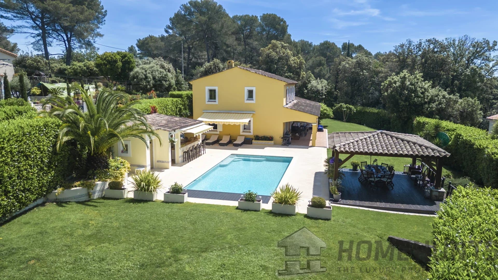 3 Bedroom Villa/House in Valbonne 17