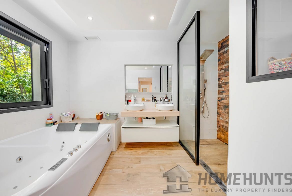 property_HH-15963582-10