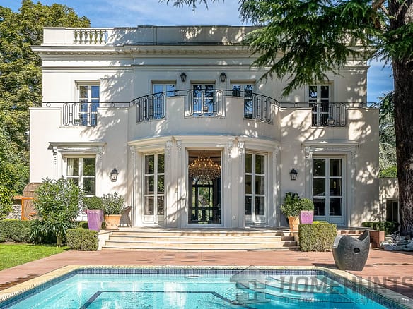 5 Bedroom Villa/House in Le Perreux-sur-marne 9