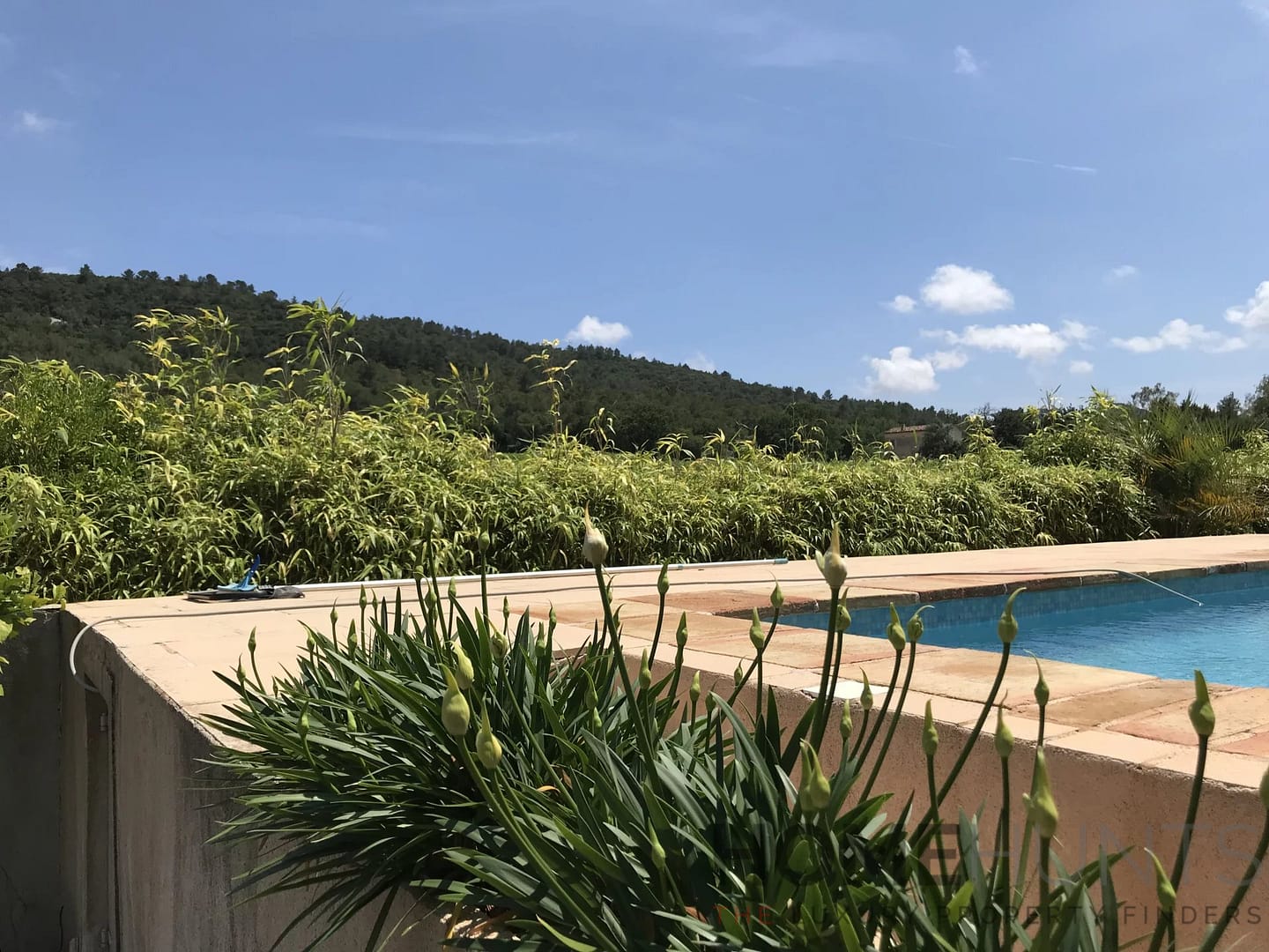 Villa/House For Sale in Toulon HH15027884