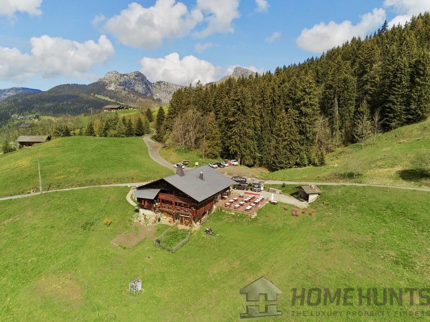 Villa/House For Sale in Le Grand Bornand HH15167367