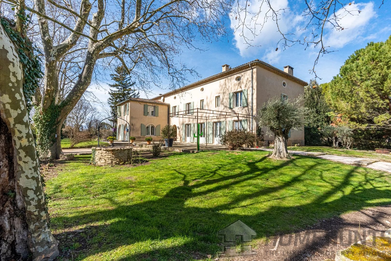 Villa/House For Sale in Aix En Provence 11