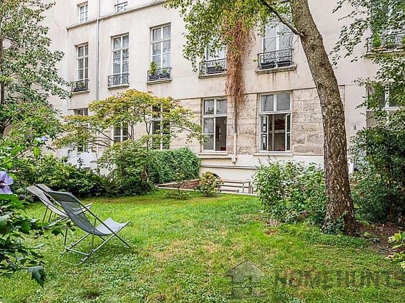 2 Bedroom Apartment in Paris 4th (Marais – Place des Vosges – Ile St Louis) 6