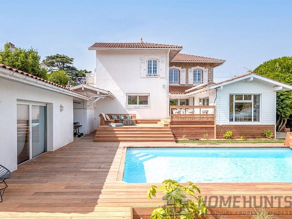 Villa/House For Sale in Biarritz 4