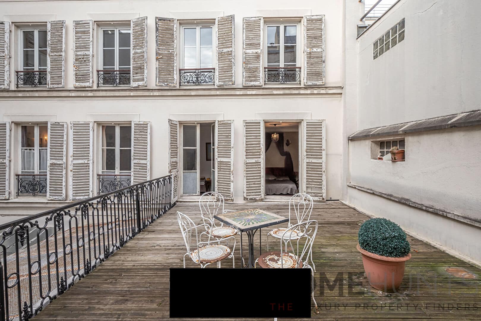 Apartment For Sale in Paris 9th (Haussmann Martyrs) HH14860056