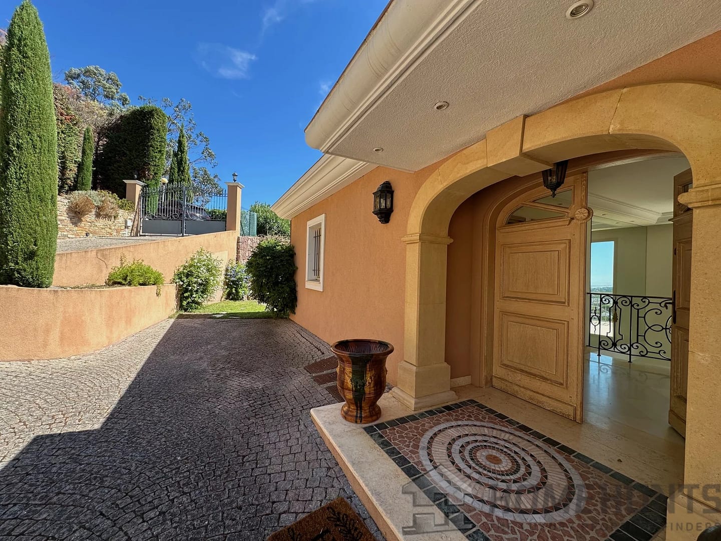 property_HH-15977867-16