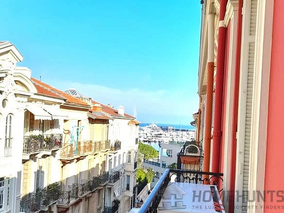 2 Bedroom Apartment in Monaco 14