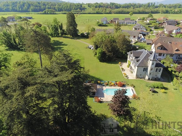 5 Bedroom Villa/House in Hauteville-sur-fier 28