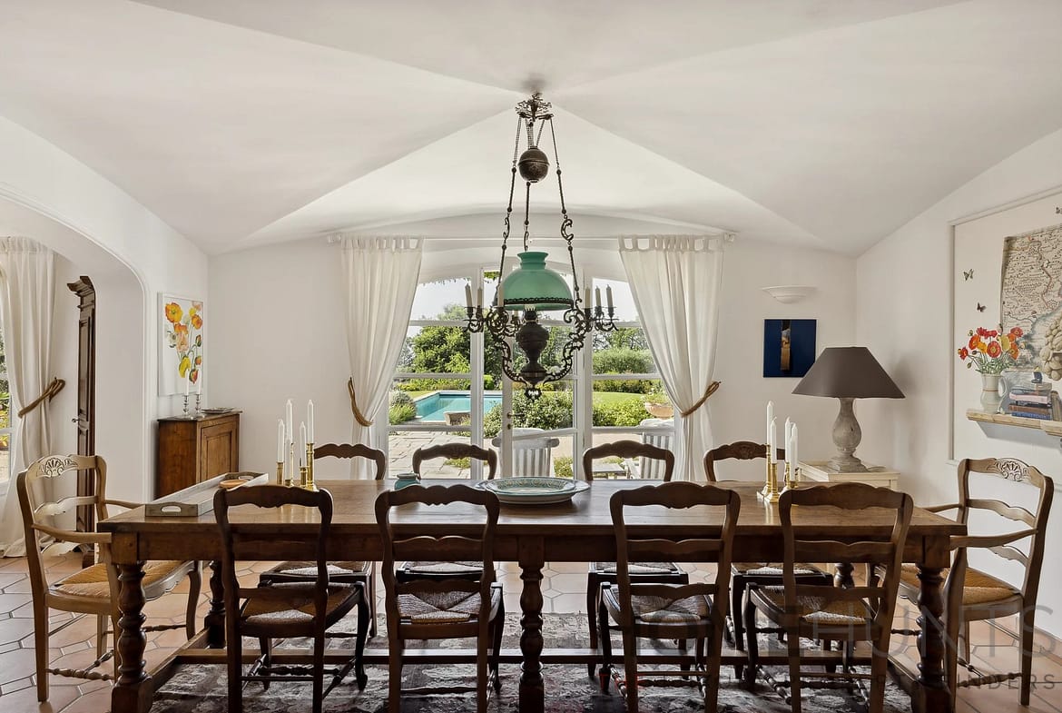 Villa/House For Sale in St Vallier De Thiey HH15150012