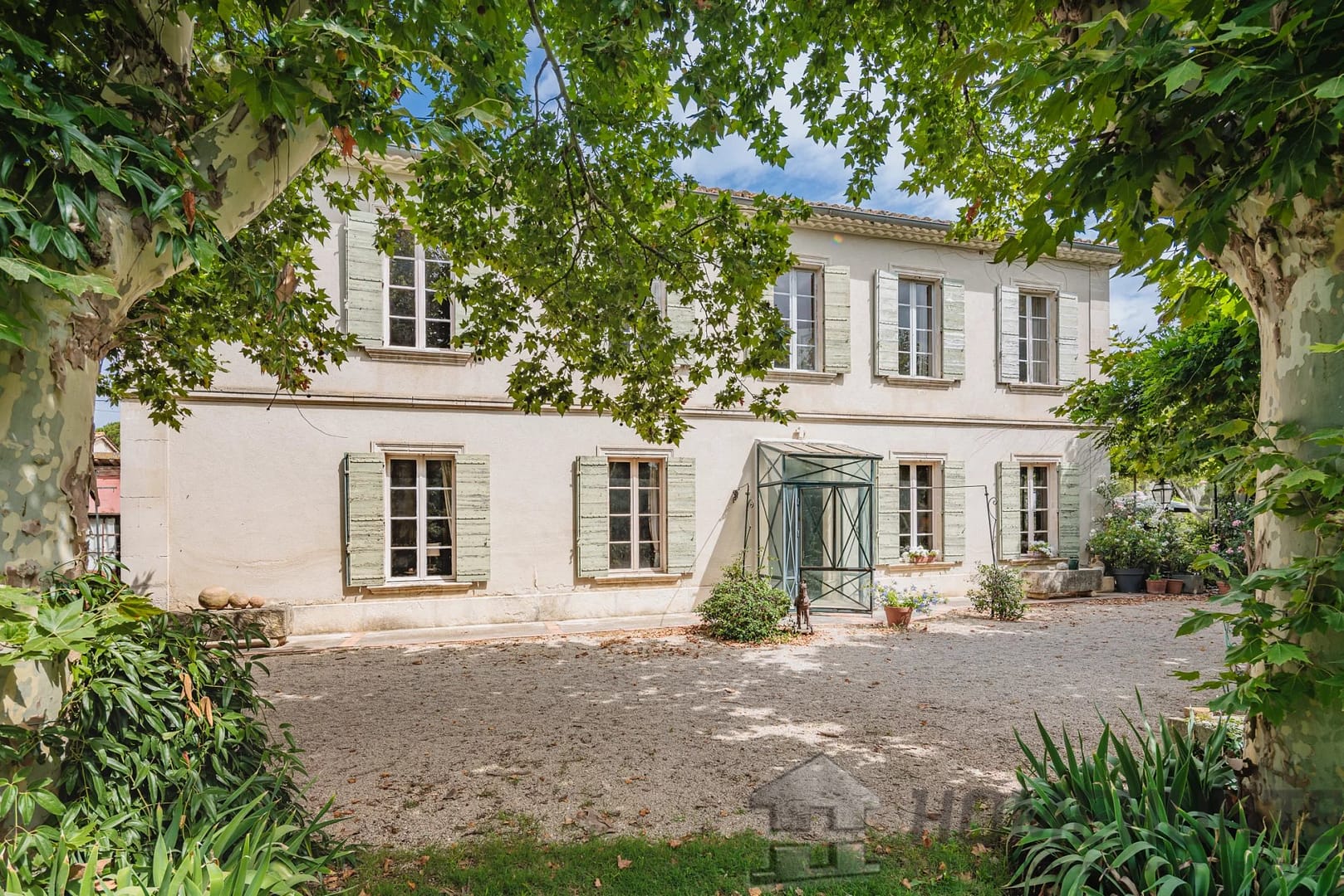 6 Bedroom Villa/House in Avignon 5