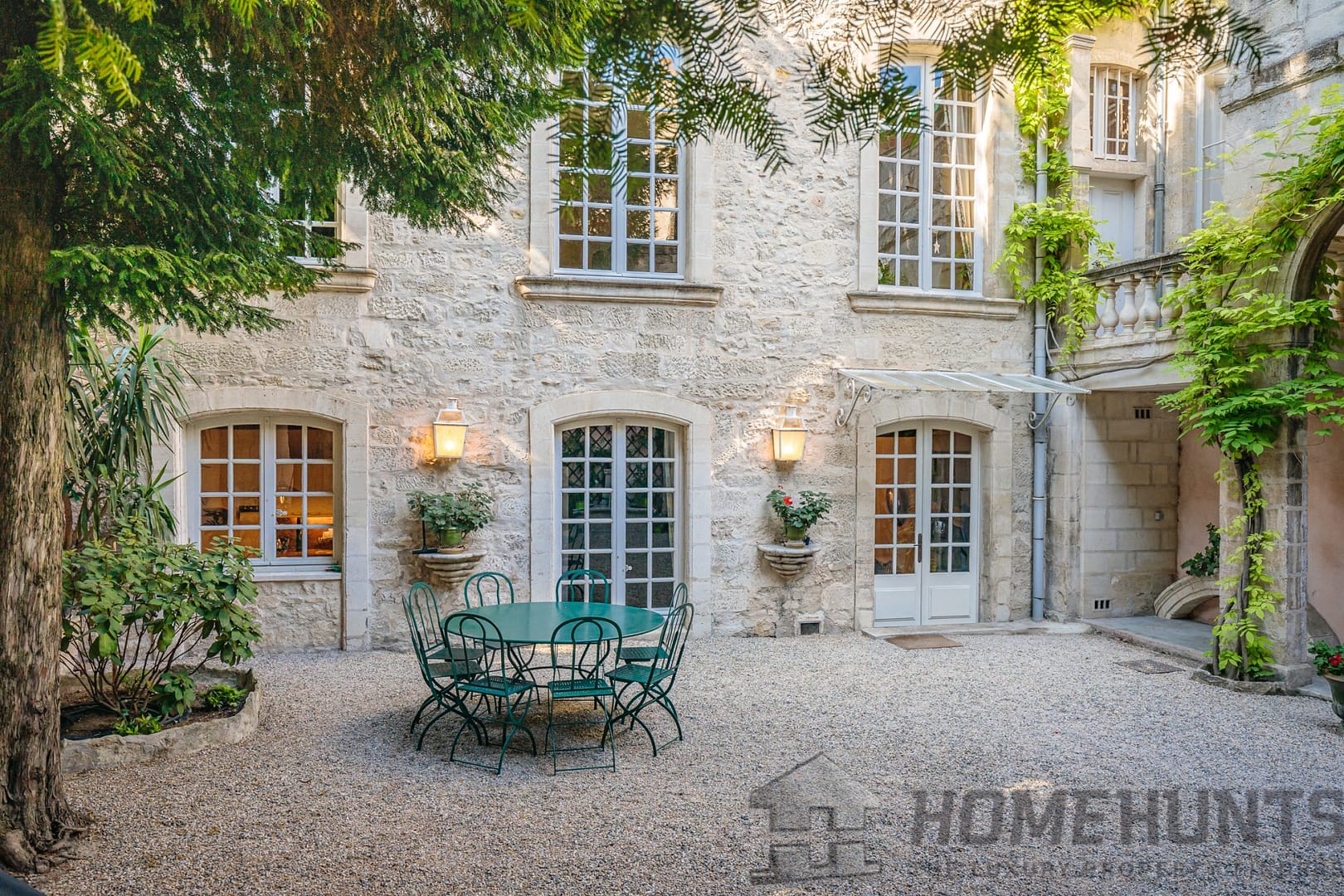 5 Bedroom Villa/House in Avignon 14