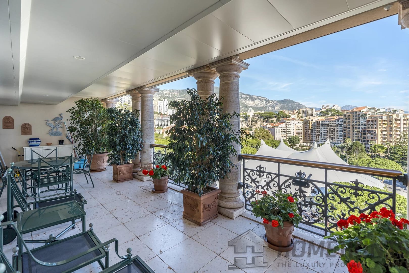 2 Bedroom Apartment in Monaco 11
