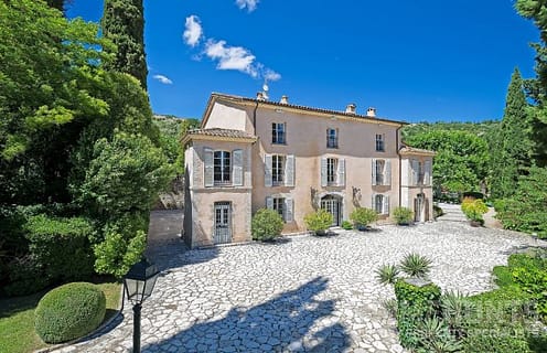 6 Stunning French Châteaux For Sale (Just in Case You Win the Lottery) 3
