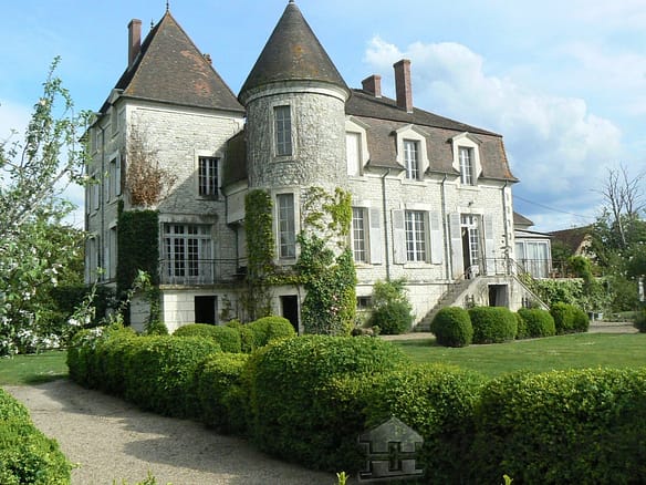 6 Bedroom Castle/Estates in La Trimouille 6