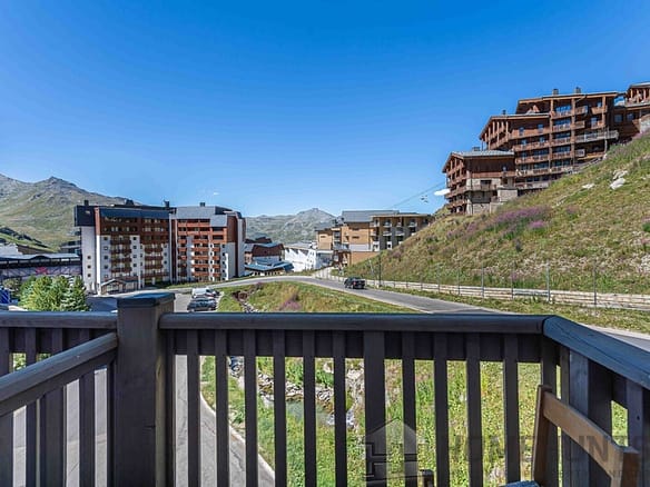 2 Bedroom Apartment in Val Thorens 12