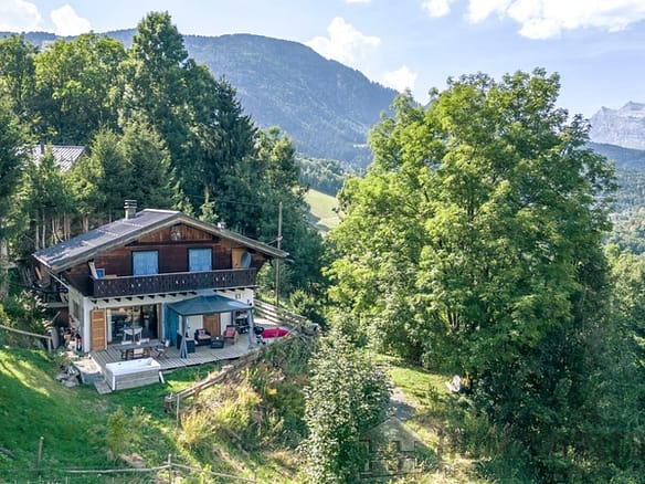 3 Bedroom Chalet in Les Houches 12