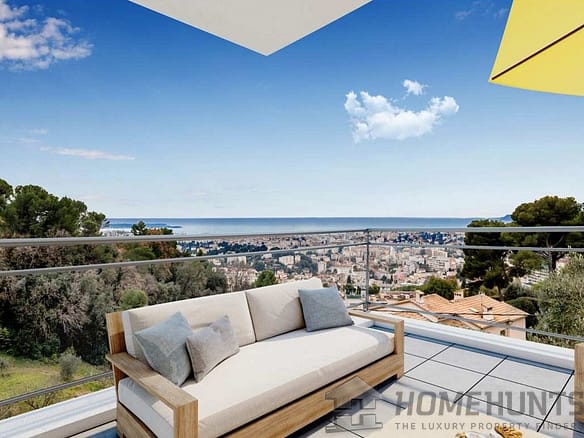 3 Bedroom Apartment in Le Cannet 2