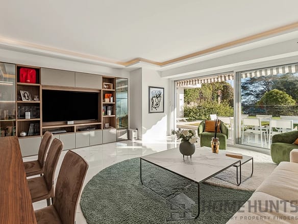 4 Bedroom Apartment in Cannes 22