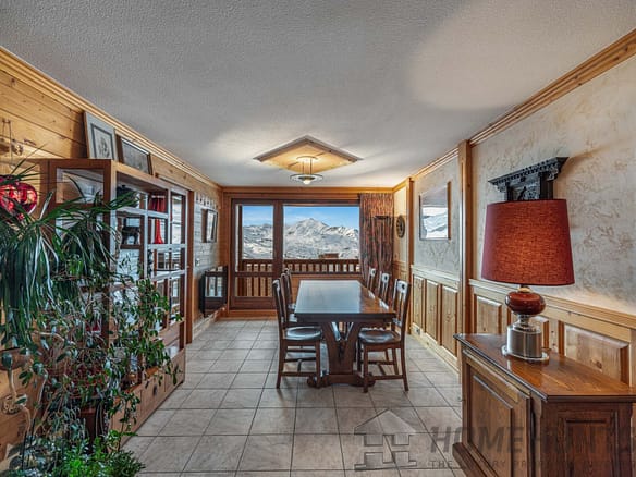 3 Bedroom Apartment in Val Thorens 14