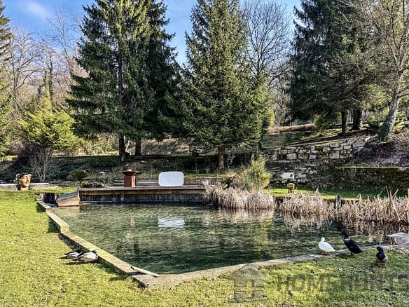 6 Bedroom Villa/House in Aiguebelette Le Lac 26