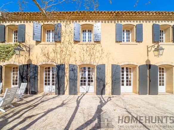 5 Bedroom Villa/House in Aix En Provence 26