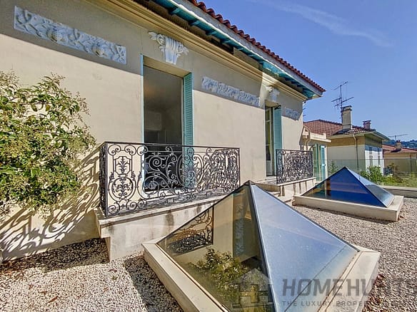 5 Bedroom Villa/House in Cannes 46
