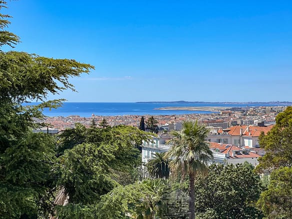 Apartment For Sale in Nice 12